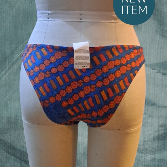 Save the Queen 2 pieces bikini small rare - Picture 9 of 13